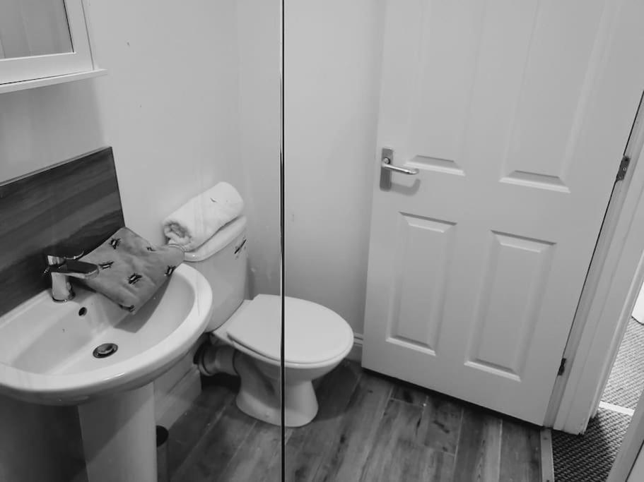 High Street, 2 Bed, Newly Refurb Apartment Leamington Spa Luaran gambar
