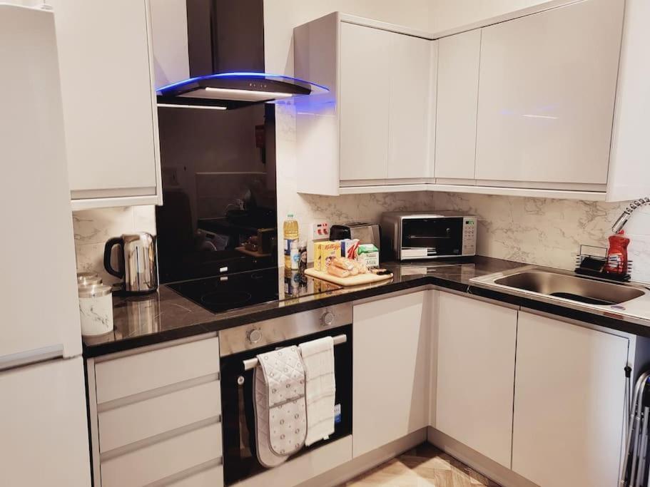 High Street, 2 Bed, Newly Refurb Apartment Leamington Spa Luaran gambar
