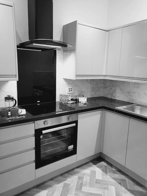 High Street, 2 Bed, Newly Refurb Apartment Leamington Spa Luaran gambar